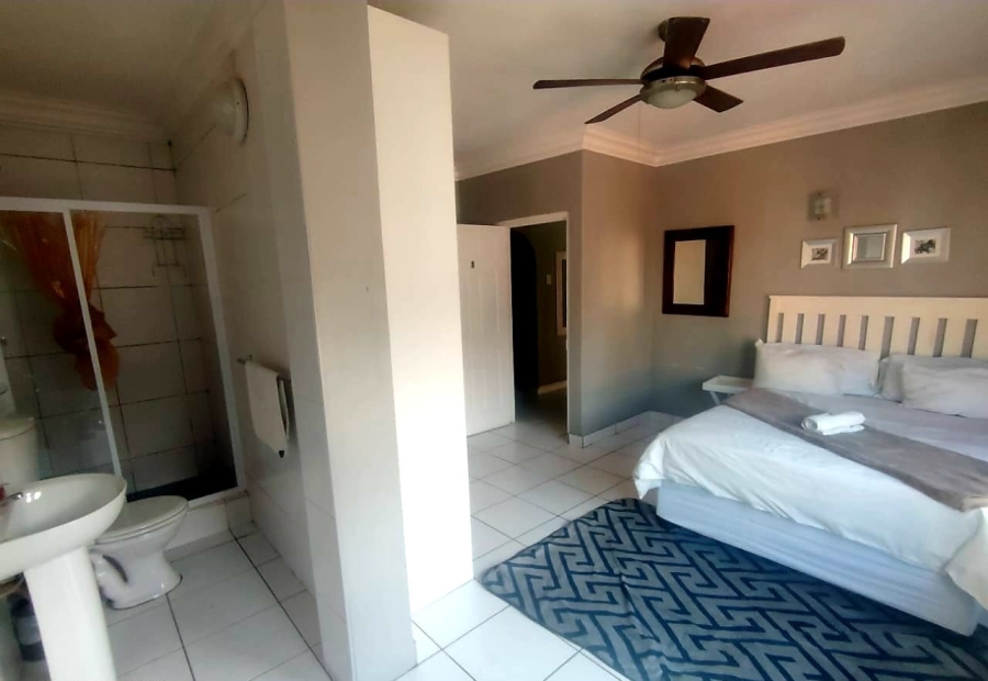  Bedroom Property for Sale in Quigney Eastern Cape